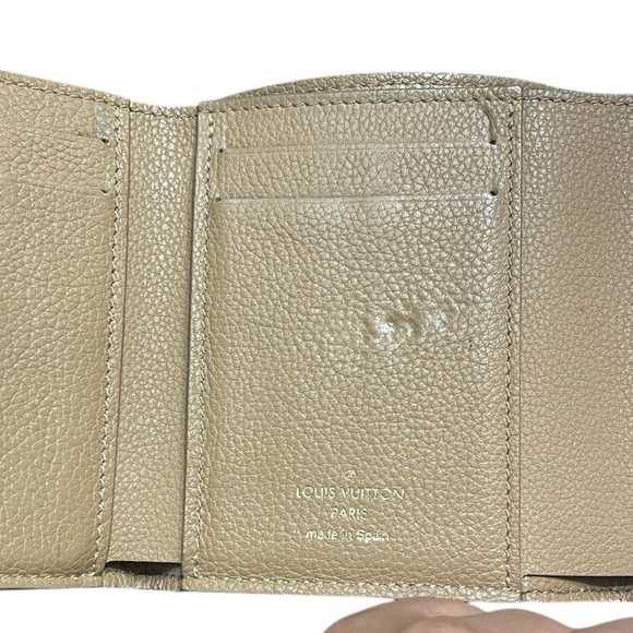 RARE Authentic LV Beige Calf Leather & Monogram Canvas Double V Flap Wallet - Picture 4 of 12